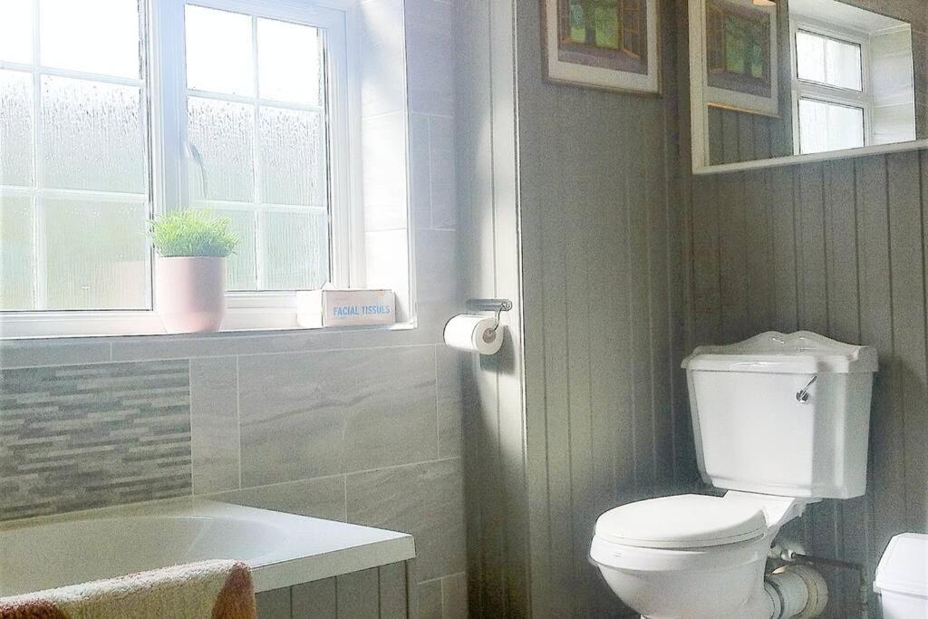 Charming Cottage Within Farmhouse Monmouth Ngoại thất bức ảnh